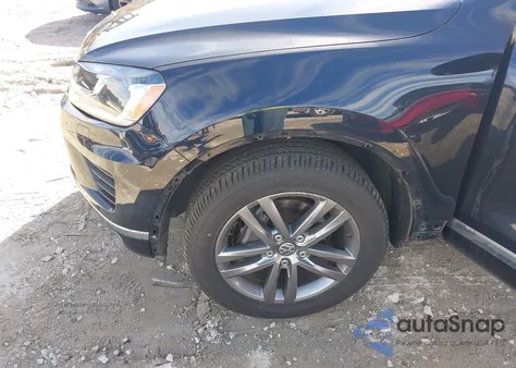 2016 Volkswagen Touareg Vr6 Lux z USA, uszkodzony, nr VIN WVGEF9BP5GD011156